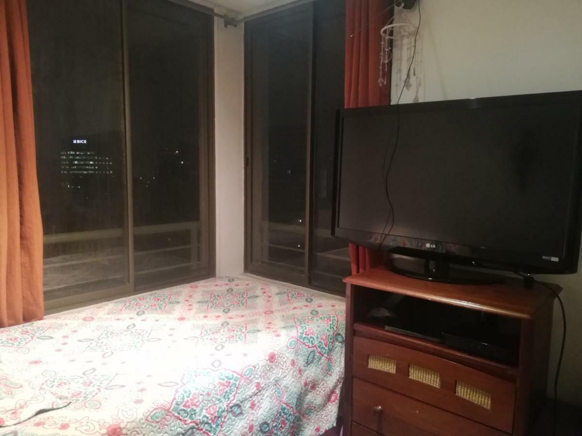 Una Habitacion Privada Con Bano Privado En Centro Historico Santiago de Chile Exteriér fotografie